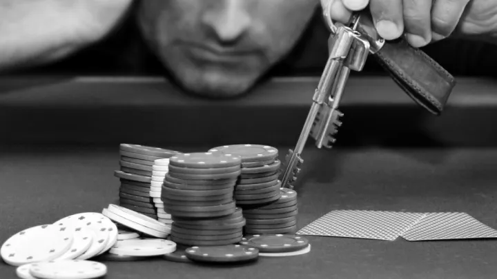 Лудоман із Житомира вкрав 50 тисяч гривень і програв їх у казино
