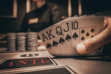 В мире более 46% взрослых играют в азартные игры